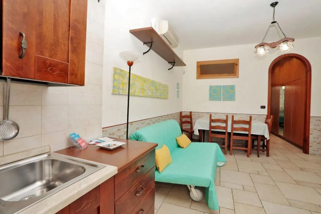 City Cottage Bari 0*,